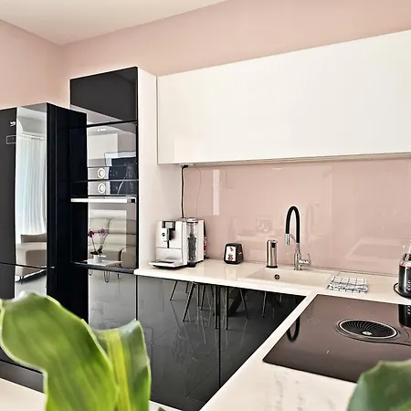 Panorama Prestige Penthouse- Location In Town Lejlighed *
