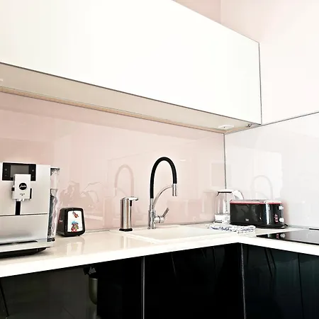 Panorama Prestige Penthouse- Location In Town Lejlighed