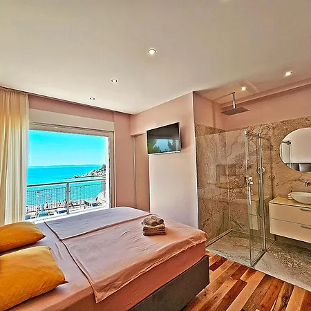 Panorama Prestige Penthouse- Location In Town