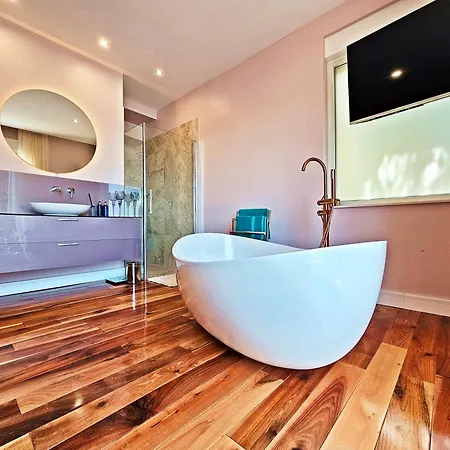 Appartement Panorama Penthouse - 5 Star With Roof Jacuzzi